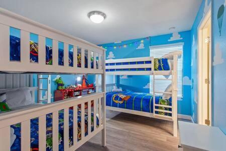 Вилла Perfect For Families - Pool, Smart Tvs, & More! Давенпорт Экстерьер фото